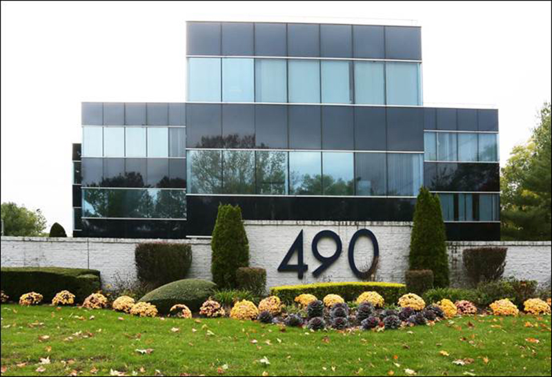 Island Associates negotiates five lease agreements totaling 14,512 s/f